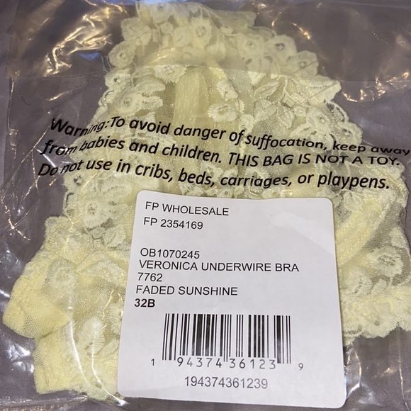 NEW! $48 Intimately FREE PEOPLE “Veronica” Lace Underwire Bra Faded Sunshine - Picture 7 of 9